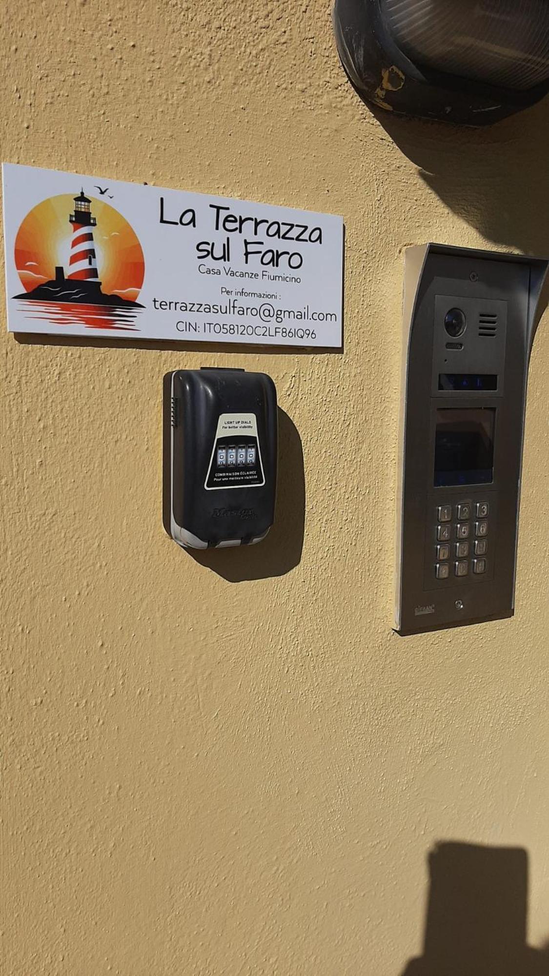 La Terrazza Sul Faro Leilighet Fiumicino Eksteriør bilde